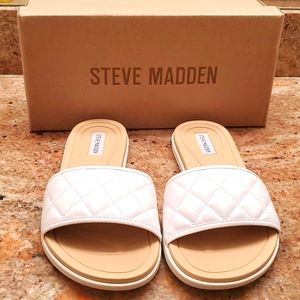 NWB Steve Madden White Flat Sandal Size 9